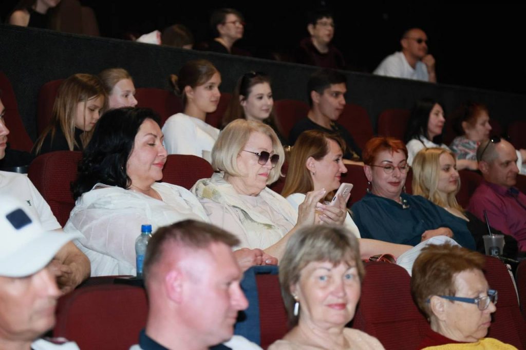 photo_2025-05-24_14-12-46-1024x682 В Ялте прошёл показ художественного фильма Киностудии ХГПУ