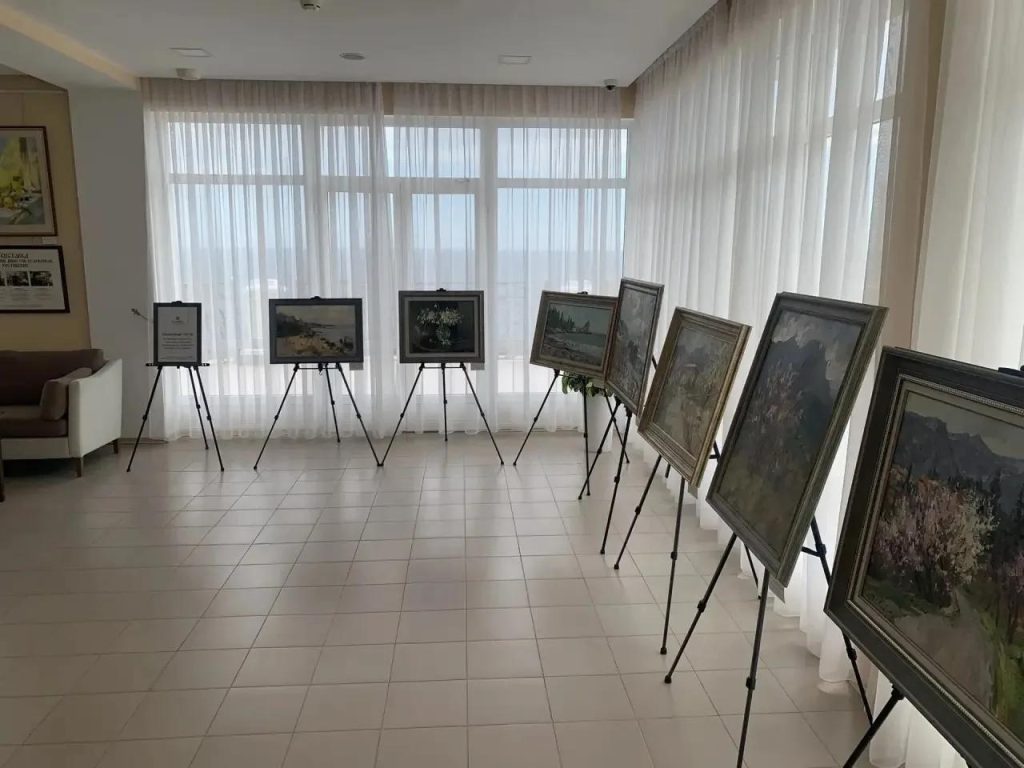 работы-художников-ХГПУ-4-1024x768 В Palmira Palace открылась выставка художников ХГПУ